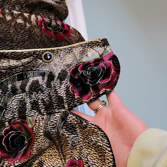 After Dark Velvet Cocktail Dinner Jacket - Picture 3 of 3